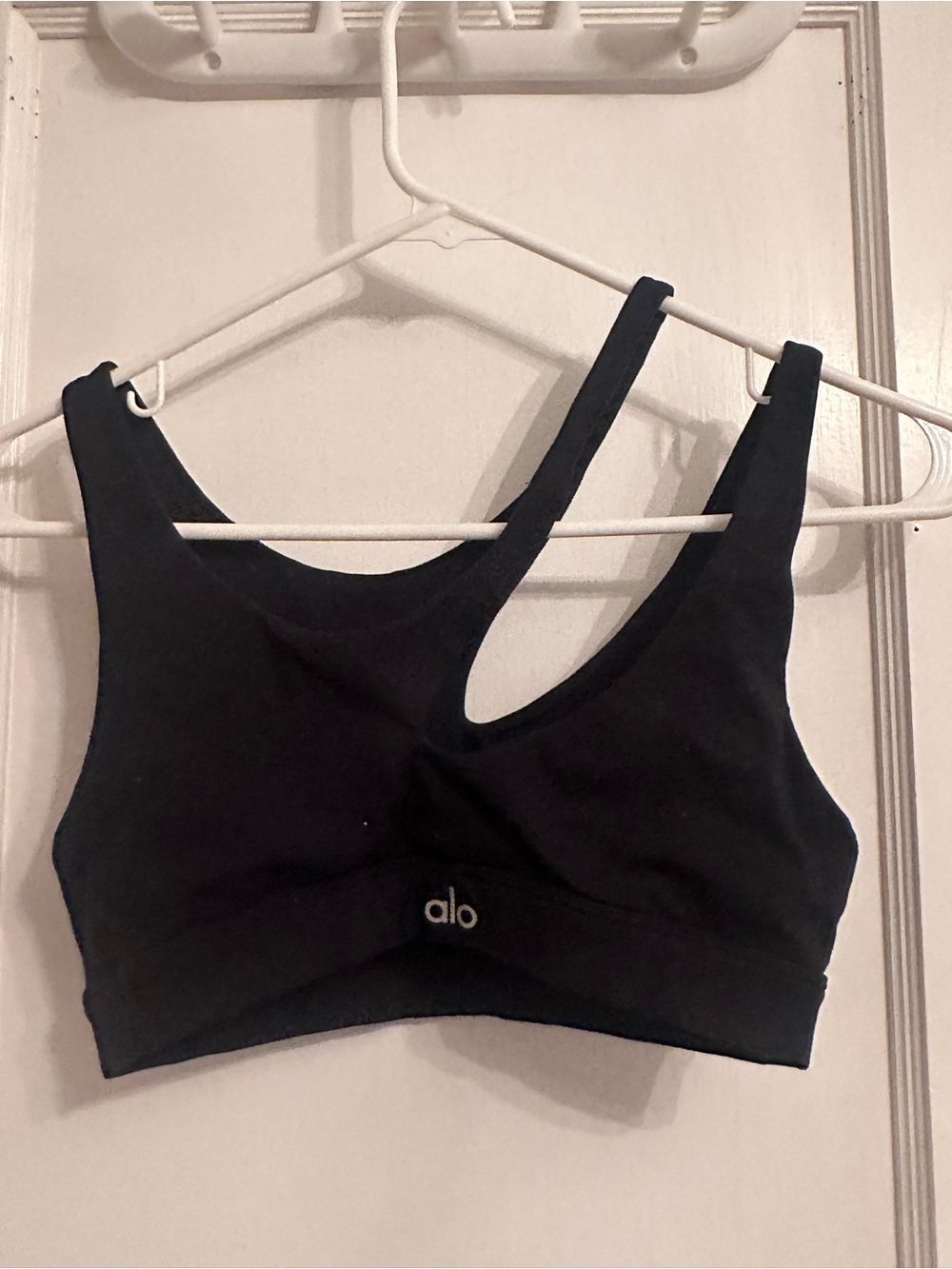ALO Yoga Black Scoop-Back Sports Bra